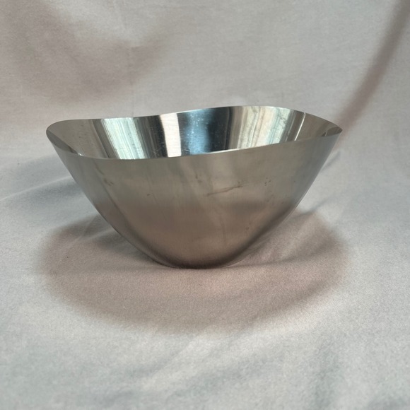 Stelton Bowl Denmark Stainless Steel 18-8 Freeform Arne‎ Jacobsen MCM Decor 9.5" - Picture 1 of 13